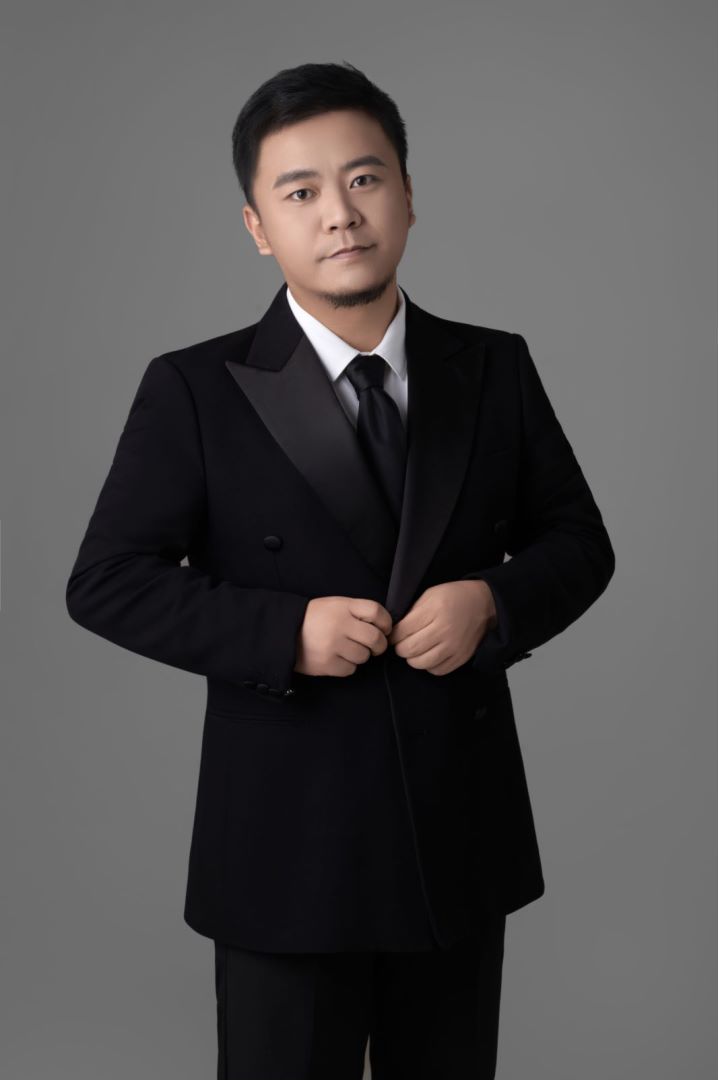 首席設計師:張竟超